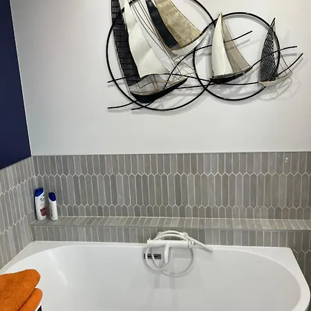 Penzion Dans Particulier 18e Siecle Hyper Centre La Rochelle (Charente-Maritime)