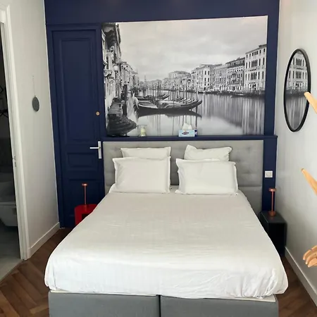 Dans Particulier 18e Siecle Hyper Centre La Rochelle (Charente-Maritime)