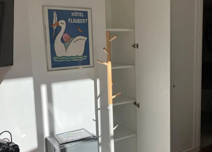 Dans Particulier 18e Siecle Hyper Centre Guest house