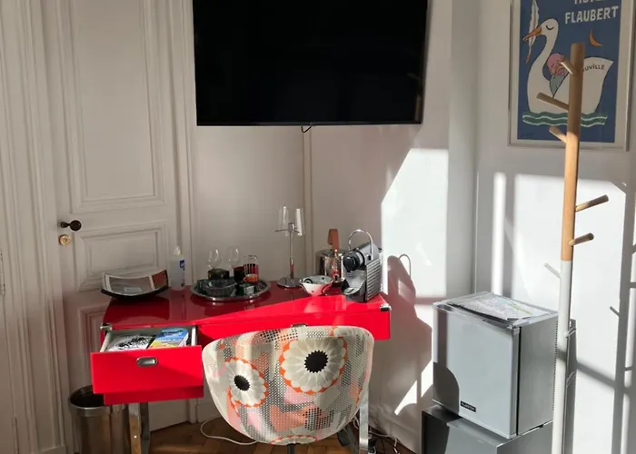 Dans Particulier 18e Siecle Hyper Centre Guest house